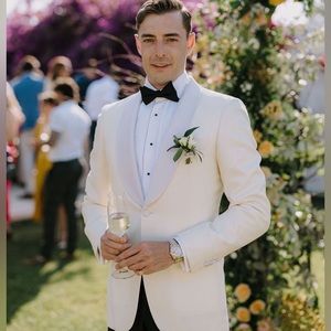 Check out this amazing White Tuxedo jacket 🥹